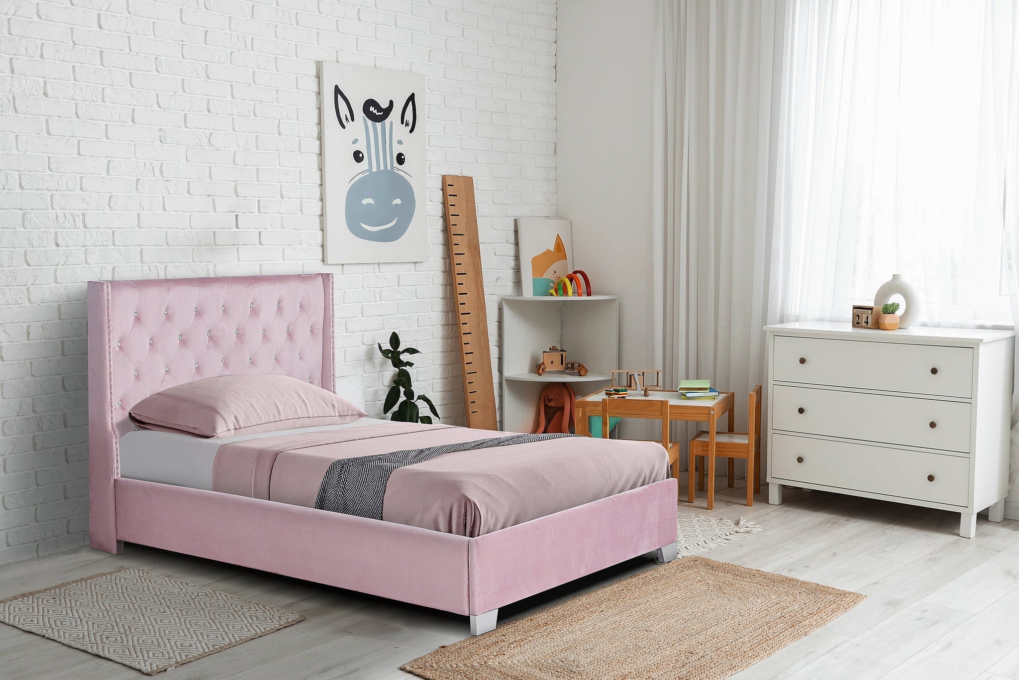 Top 5 Must-Have Furniture Pieces for Every Home