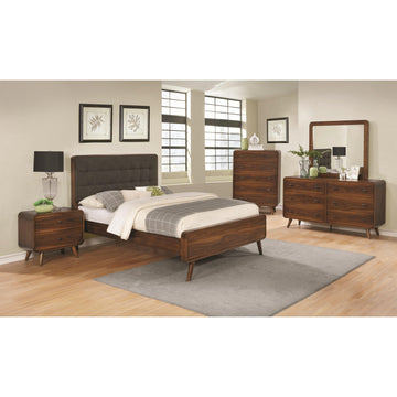  Coaster Furniture Robyn 205131Q 7 pc Queen Upholstered Bedroom Set IMAGE 1