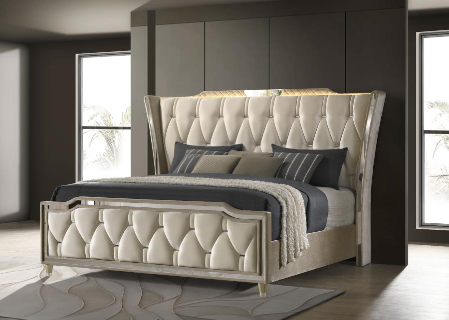 Coaster Lorient Ivory and Camel Upholstered Bed