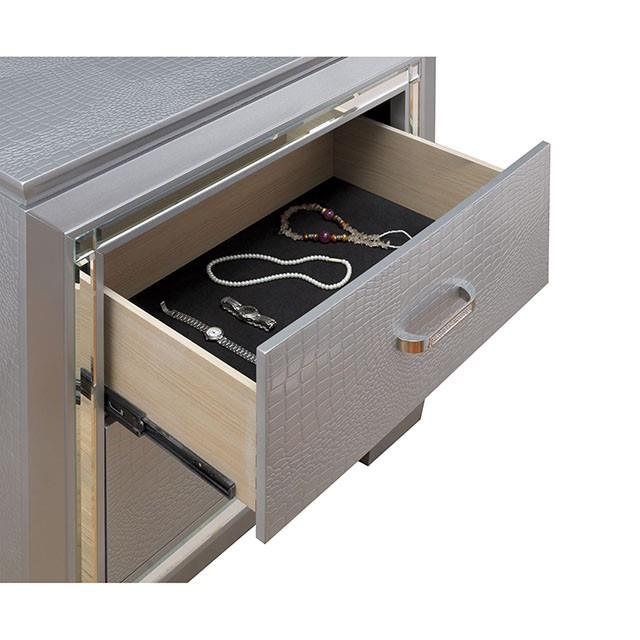  Color_Silver  Size_California King  -- Bellanova CM7979SV-CK California King Bed IMAGE 3