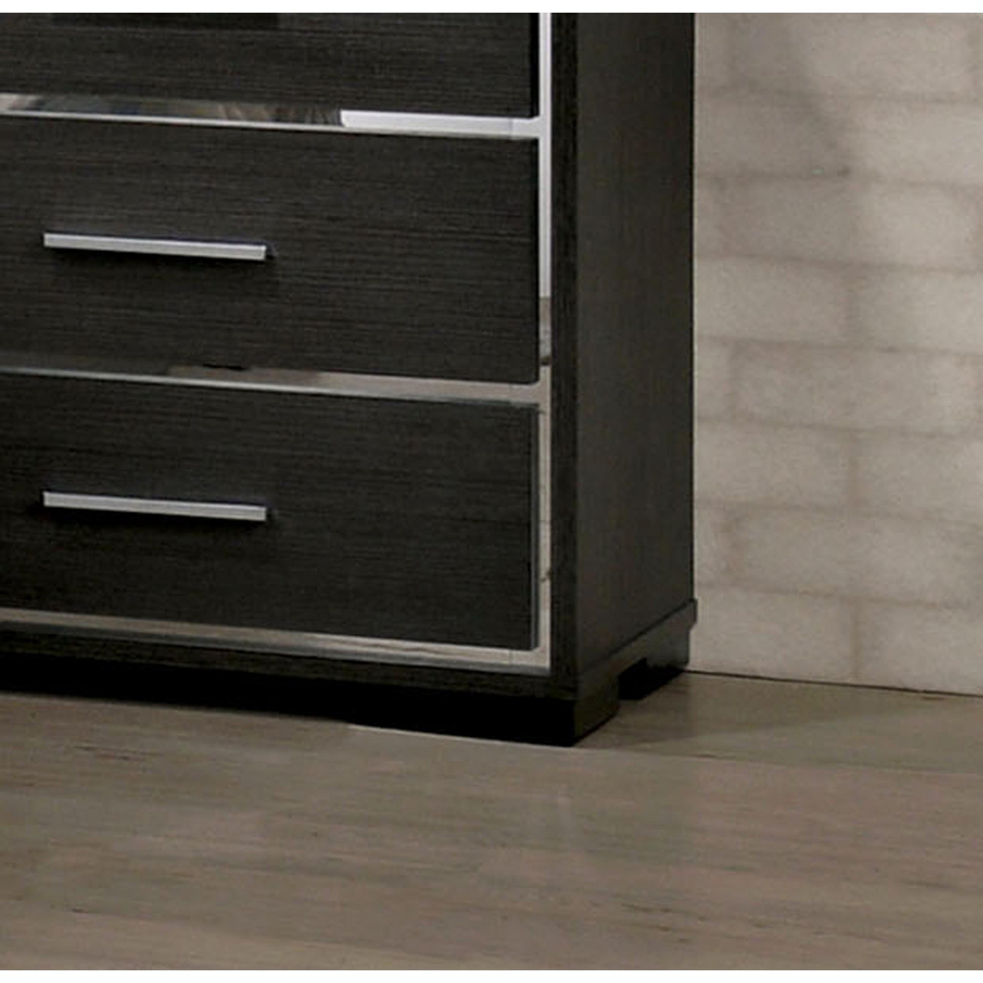  Furniture of America Camryn 5-Drawer Chest CM7589C IMAGE 3