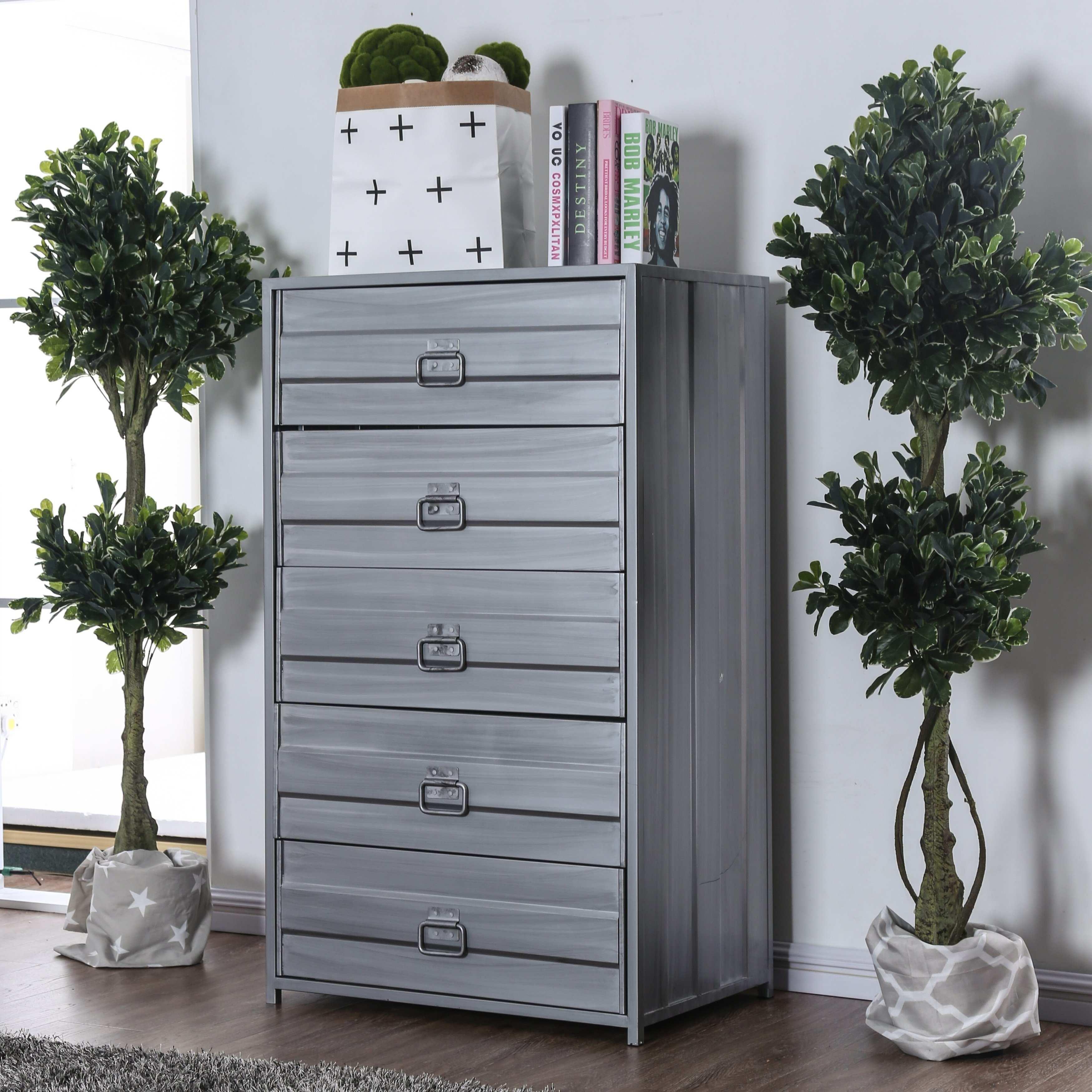  Furniture of America Mccredmond 5-Drawer Chest CM7075C IMAGE 2