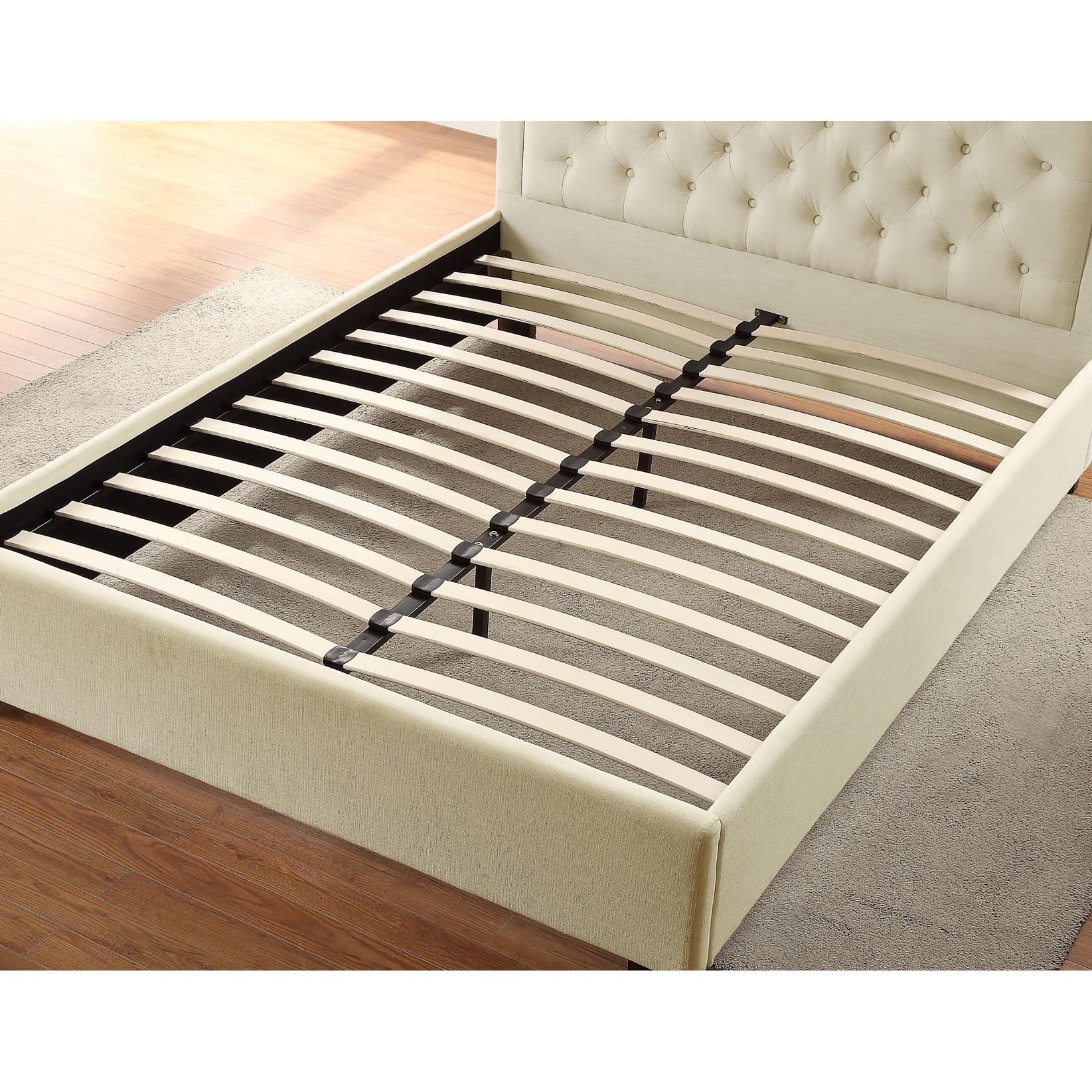  Steve Silver Furniture Isadora ID890KBEDW King Platform Bed - White IMAGE 3