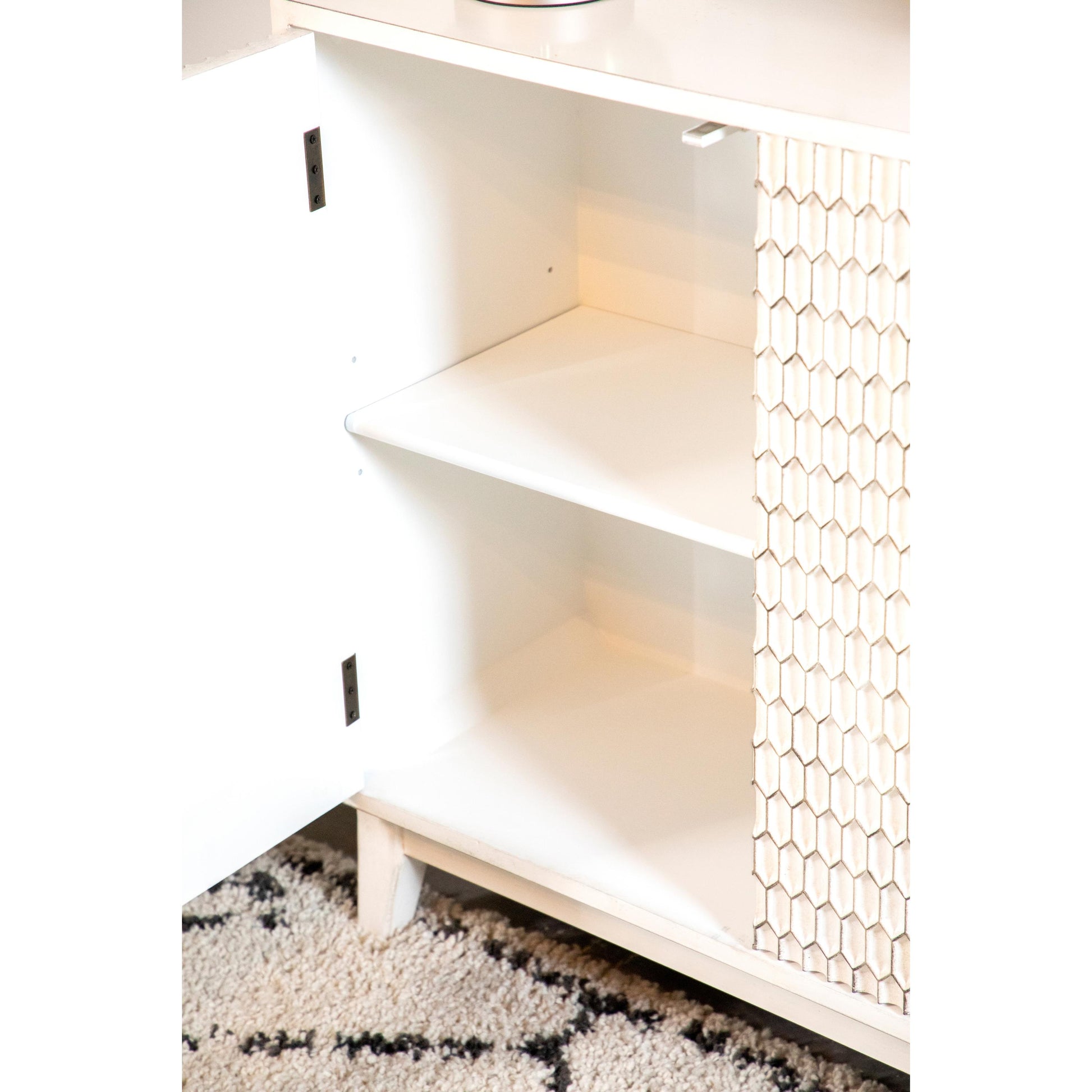  Coaster Furniture Gambon 953401 2-door Wood Honeycomb Pattern Accent Cabinet - White IMAGE 5