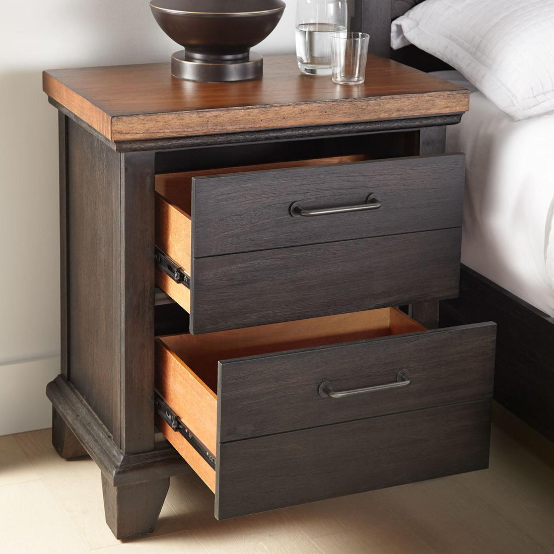  Steve Silver Furniture Bear Creek BC950NSB Nightstand - Brown IMAGE 1