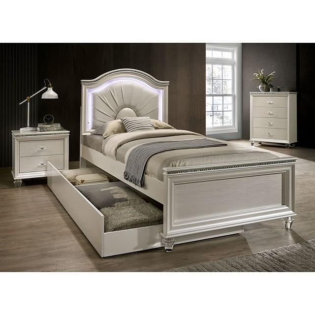  Size_Full  -- Allie Upholstered Panel Bed IMAGE 3
