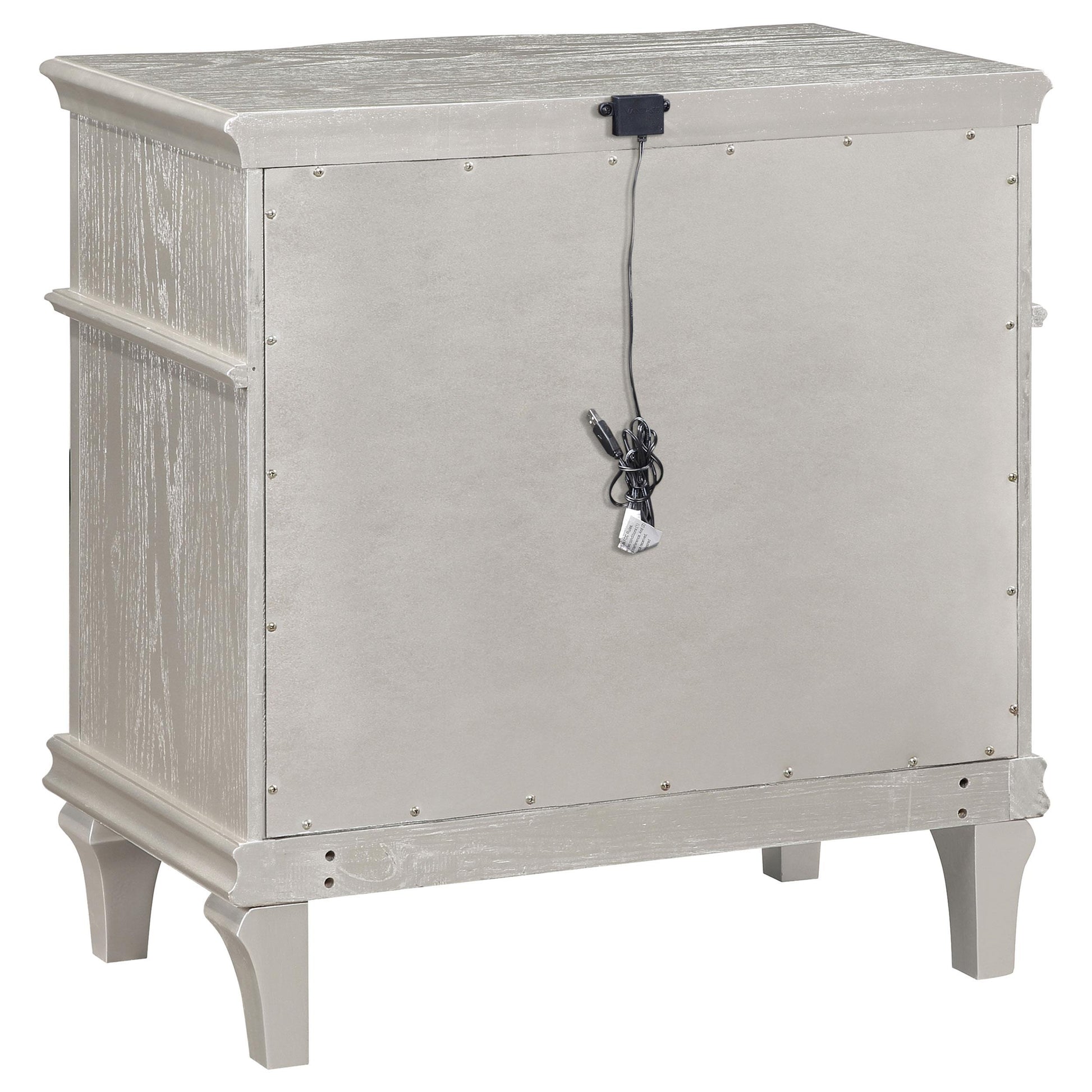  Coaster Furniture Evangeline 223392 3-Drawer Nightstand - Silver Oak IMAGE 5