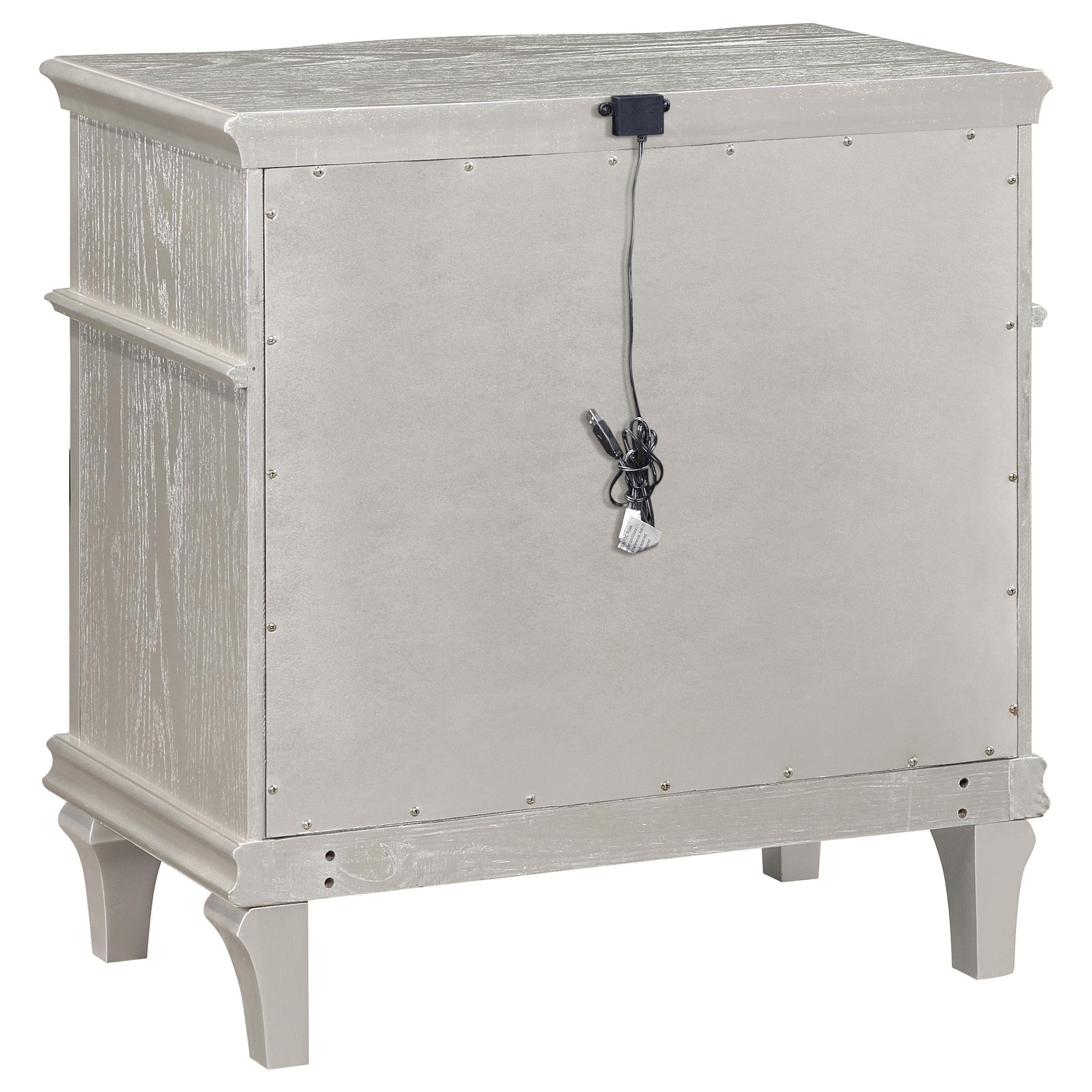  Coaster Furniture Evangeline 223392 3-Drawer Nightstand - Silver Oak IMAGE 5