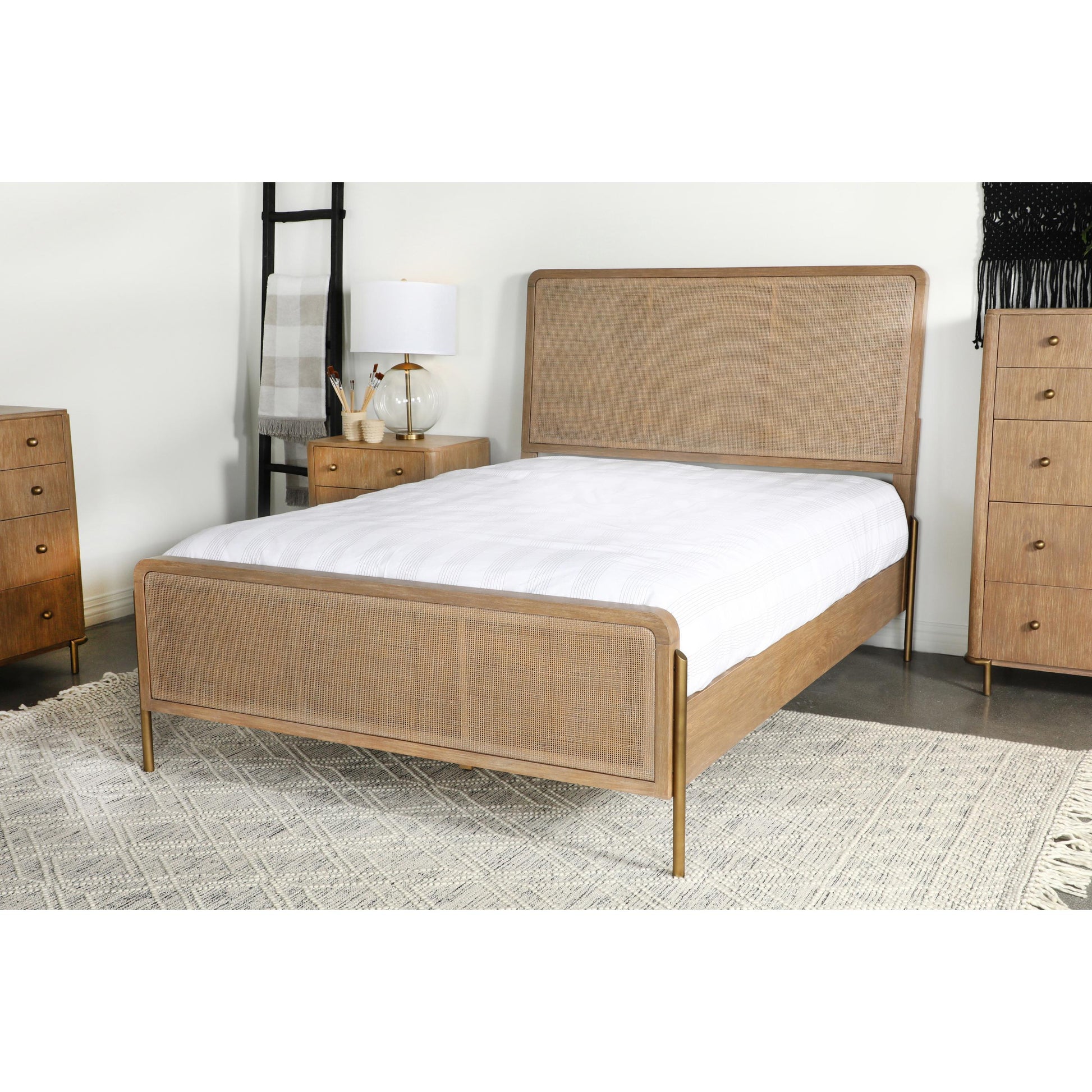  Size_Queen  -- Arini 224300Q Rattan Queen Panel Bed - Sand Wash and Natural Cane IMAGE 11