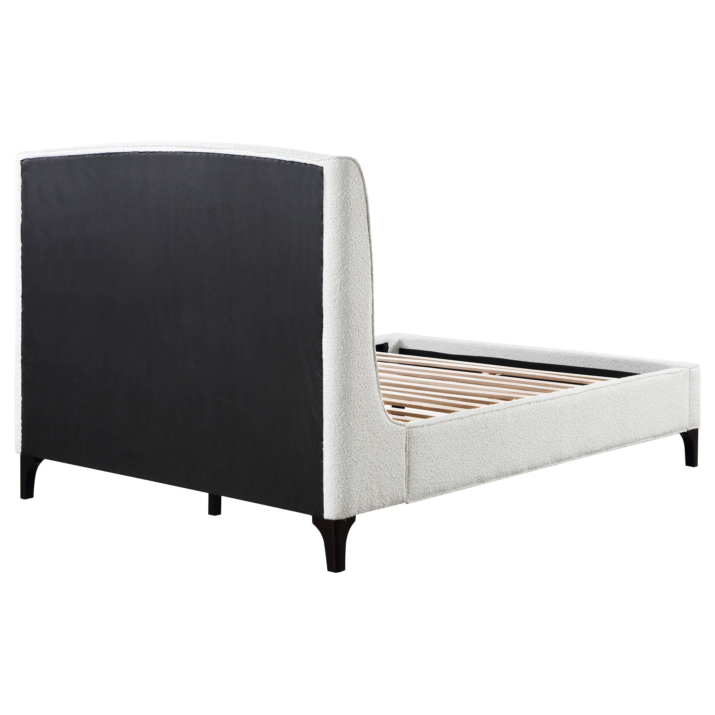  Size_King  -- Coaster Furniture Mosby Upholstered Panel Bed IMAGE 8