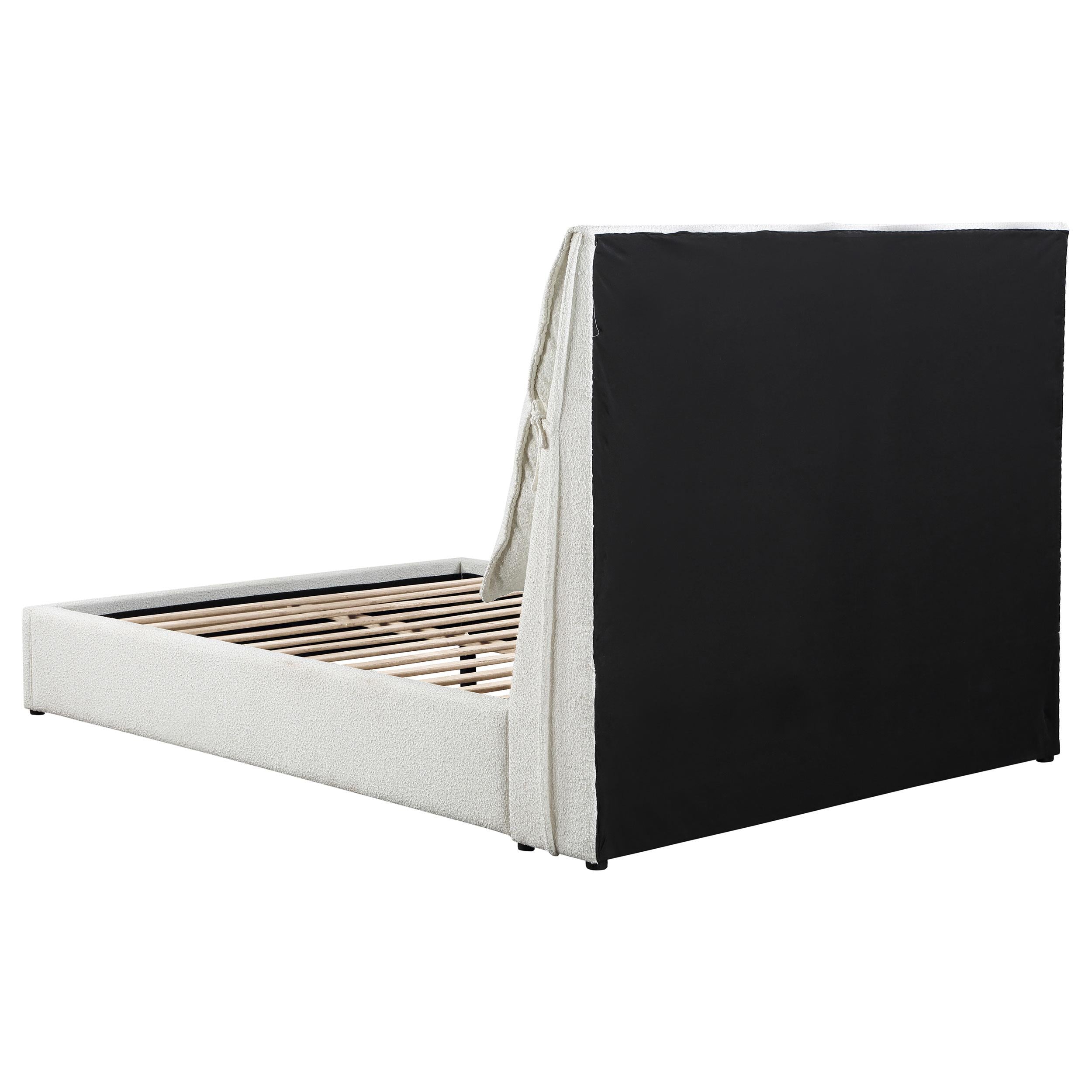 Coaster Fine Furniture Gwendoline Upholstered Panel Bed - Thumbnail 3