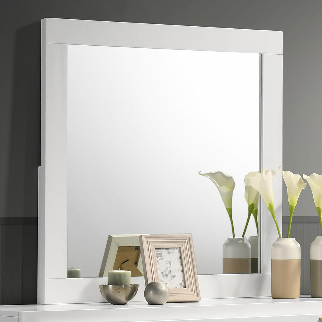  Coaster Furniture Caraway 224774 Dresser Mirror - White IMAGE 1