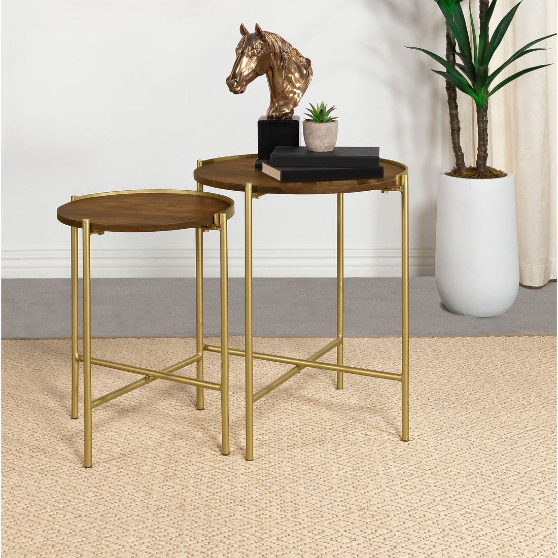  Coaster Furniture Malka 936168 2-piece Round Wood Nesting Table - Dark Brown and Gold IMAGE 1