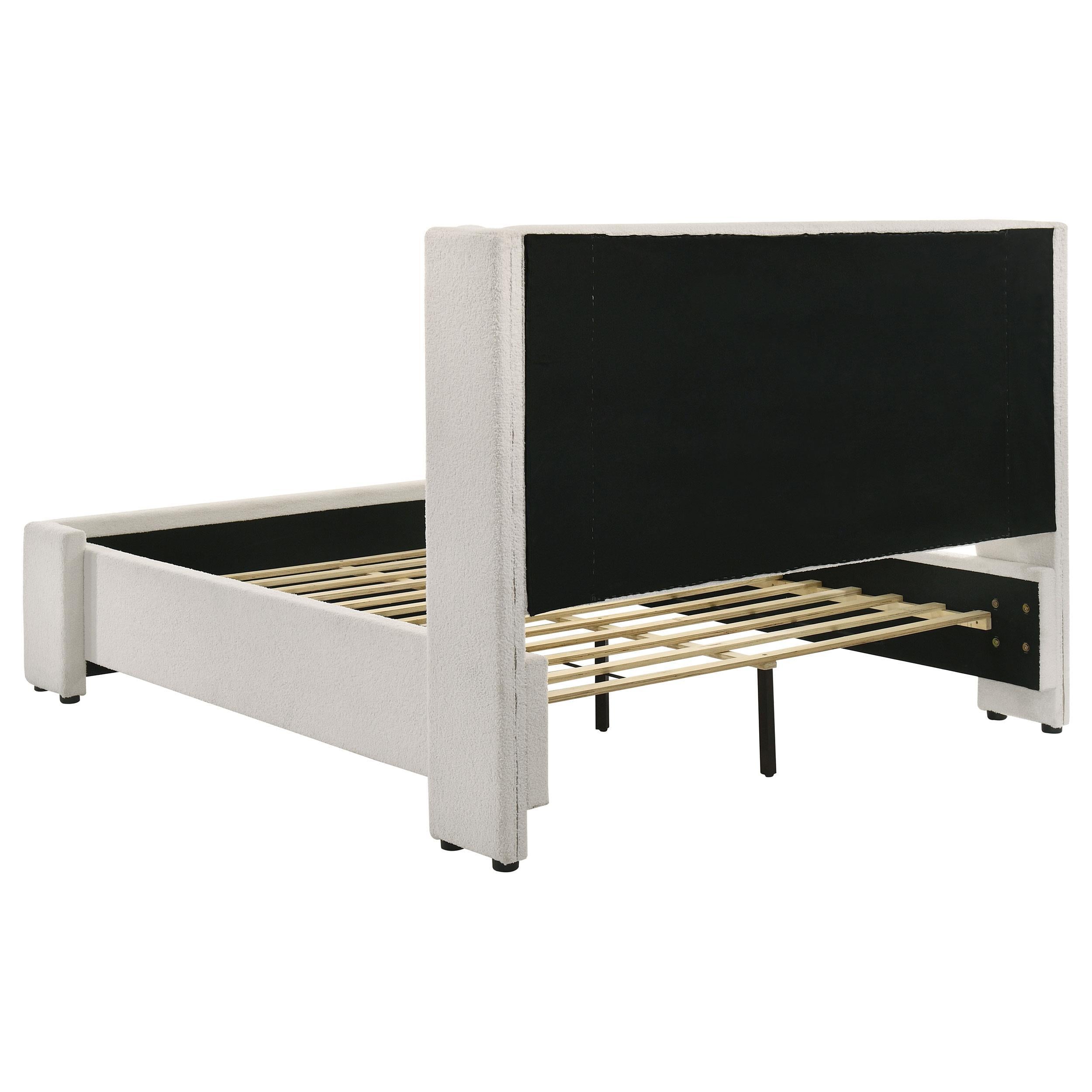  Size_Queen  -- Alamosa Upholstered Platform Bed IMAGE 4