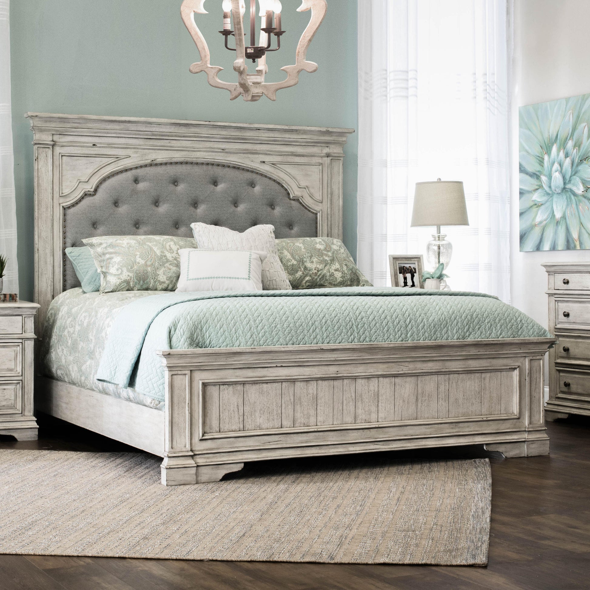  Steve Silver Furniture Highland Park HP900QBW Queen Bed Ivory IMAGE 3
