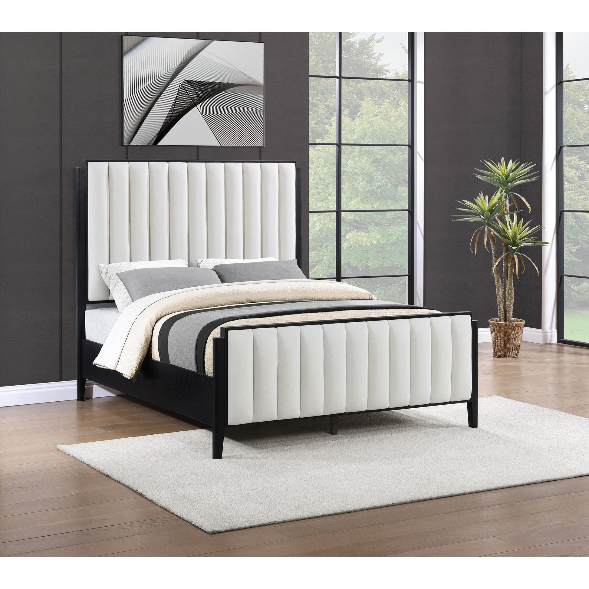  Size_King  -- Brookmead 224710KE 60-inch Upholstered Eastern King Bed - Black IMAGE 4