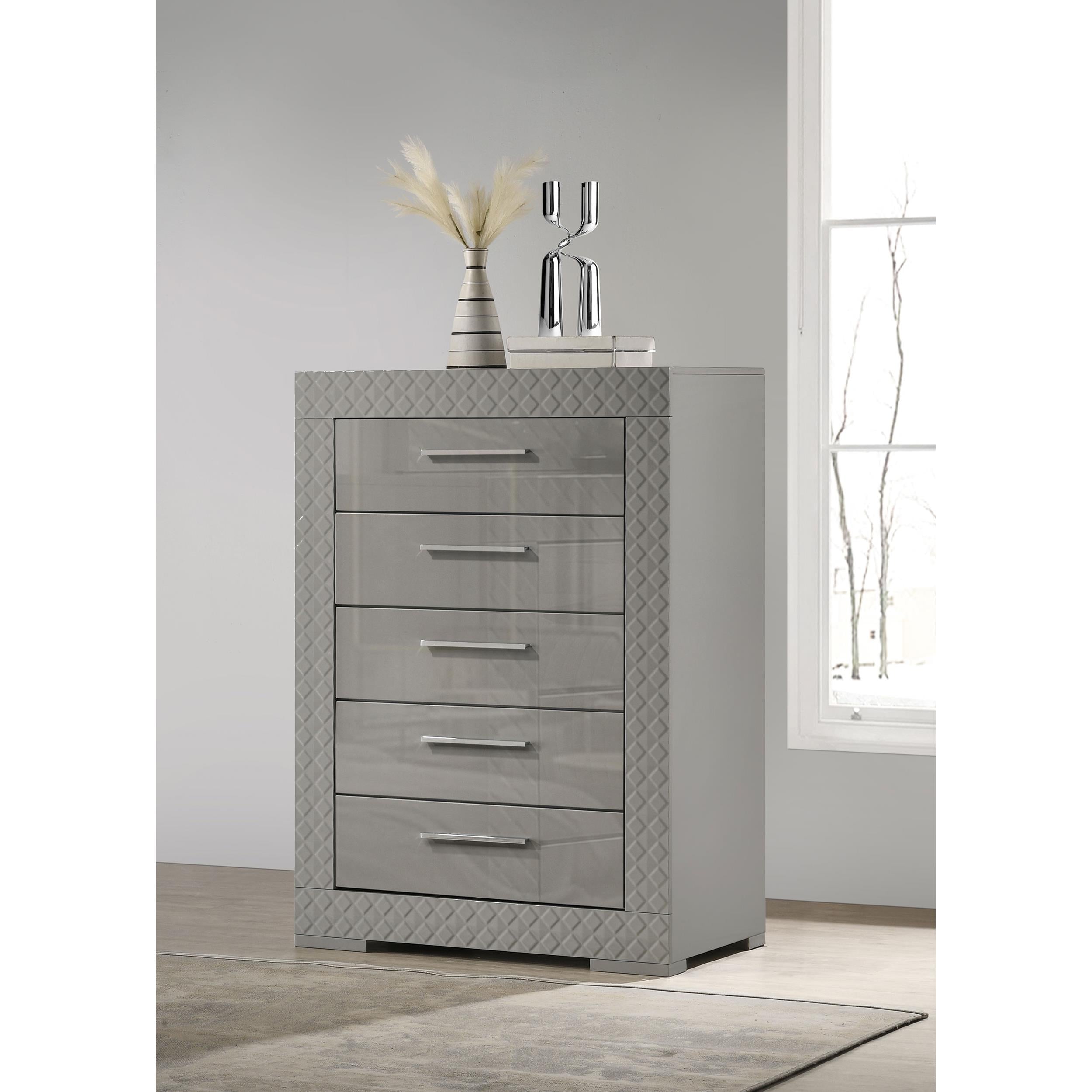  Coaster Furniture Ives 224975 5-Drawer Bedroom Chest of Drawers - Grey High Gloss IMAGE 9