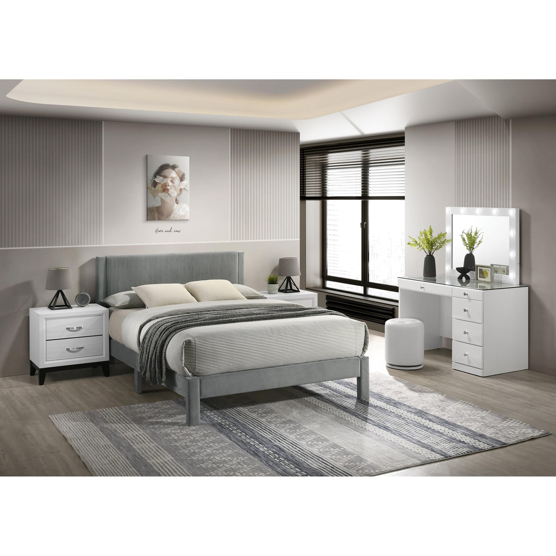  Size_Full  -- Lucia Upholstered Panel Bed IMAGE 3