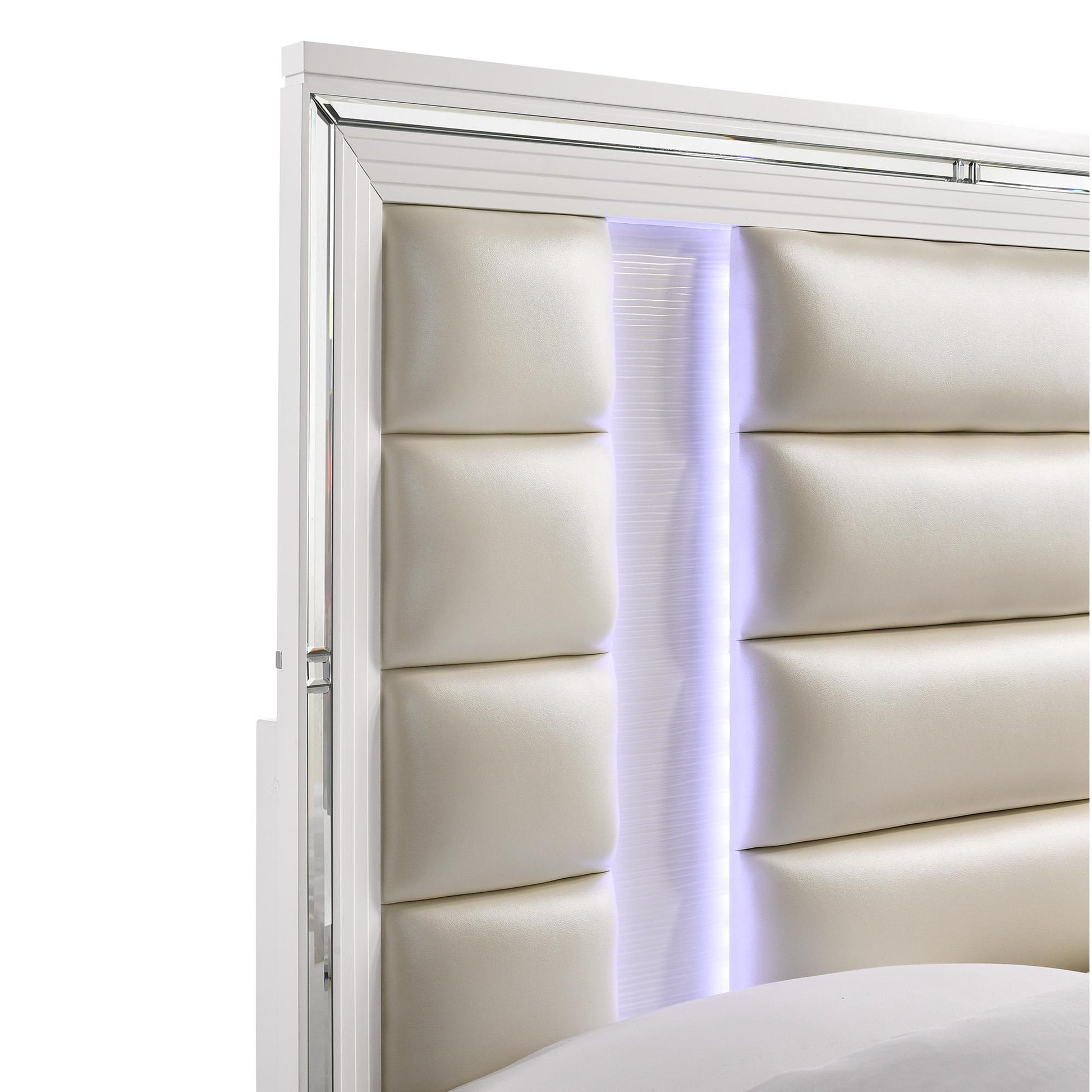  Elements International Twenty Nine TN700KB King Bed IMAGE 7