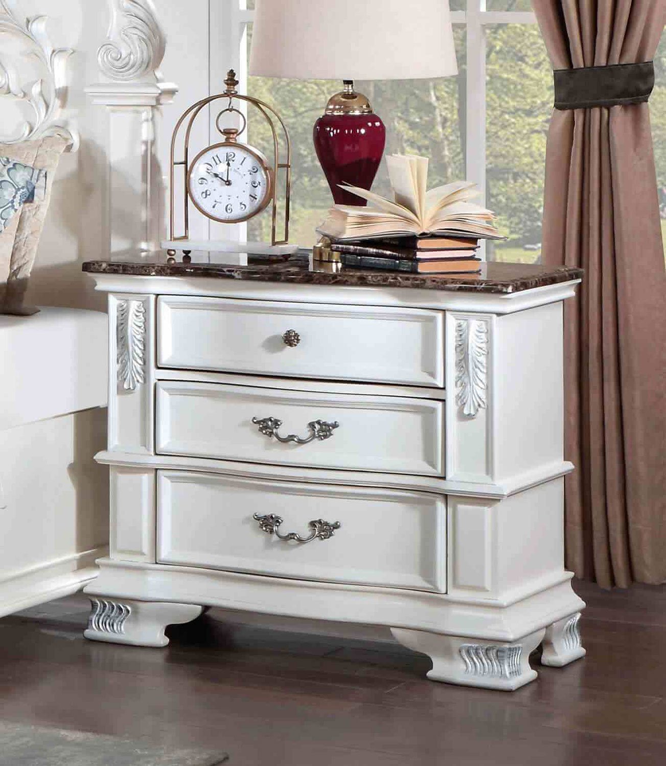 CM7478WH Esparanza Pearl White Bedroom Set