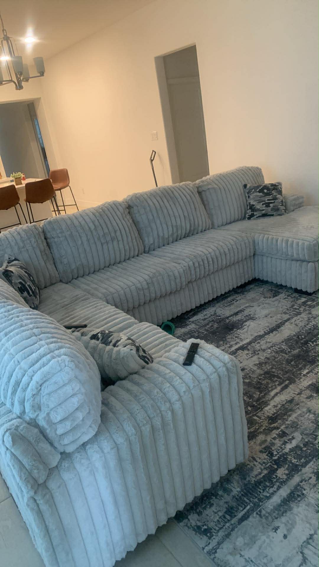 Empire Teddy Sectional 143