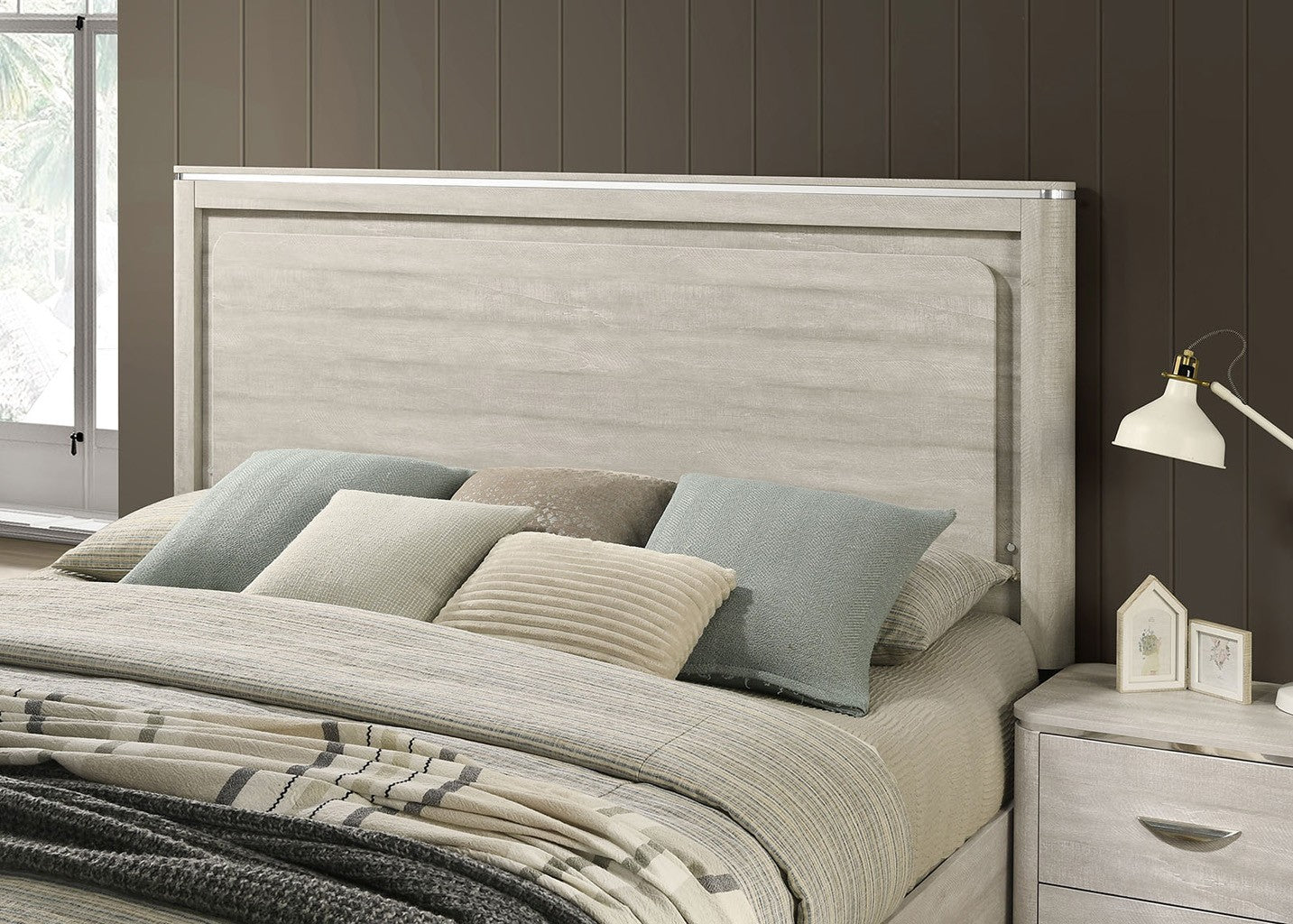 Farsund Panel Bedroom Set
