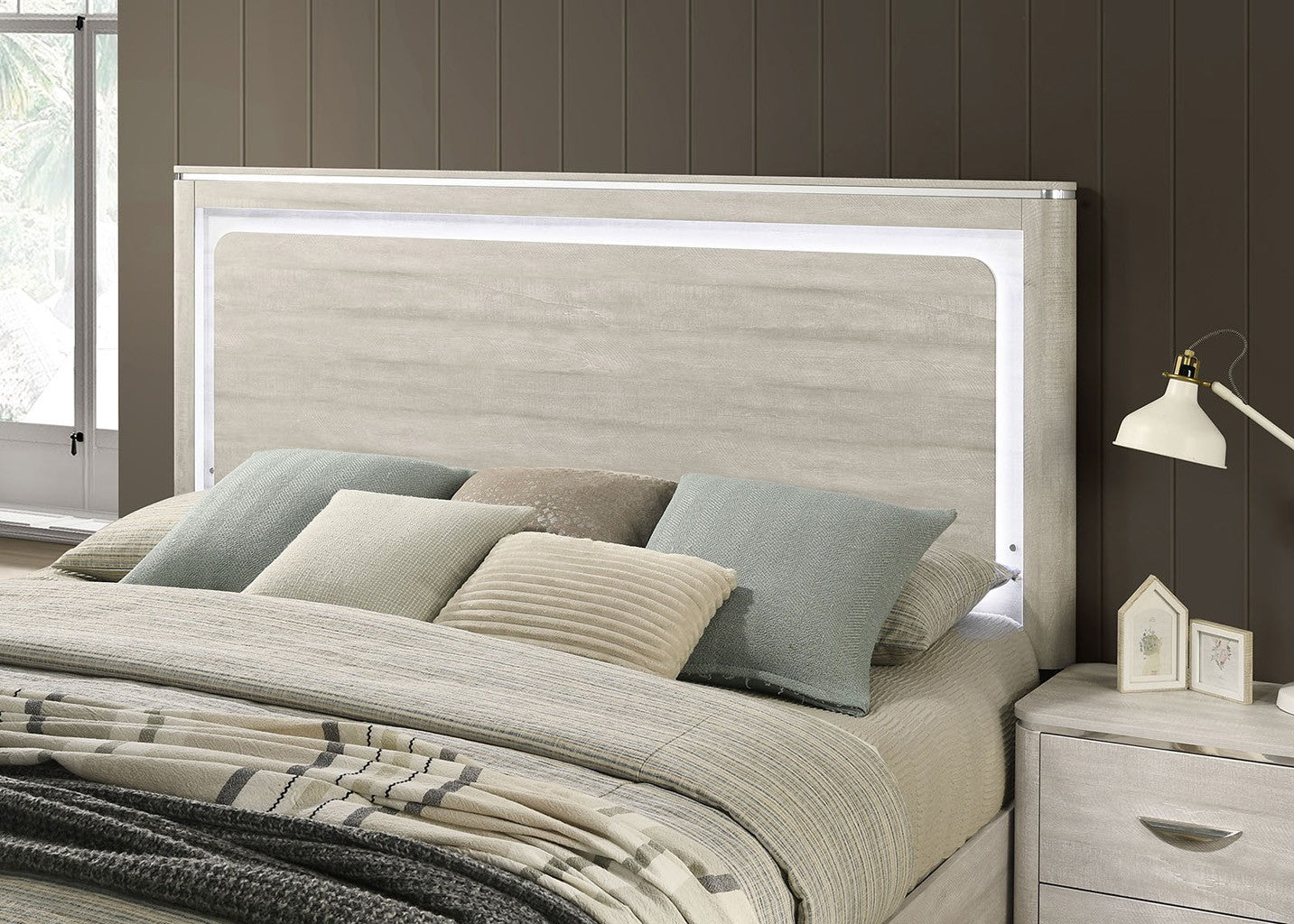 Farsund Panel Bedroom Set