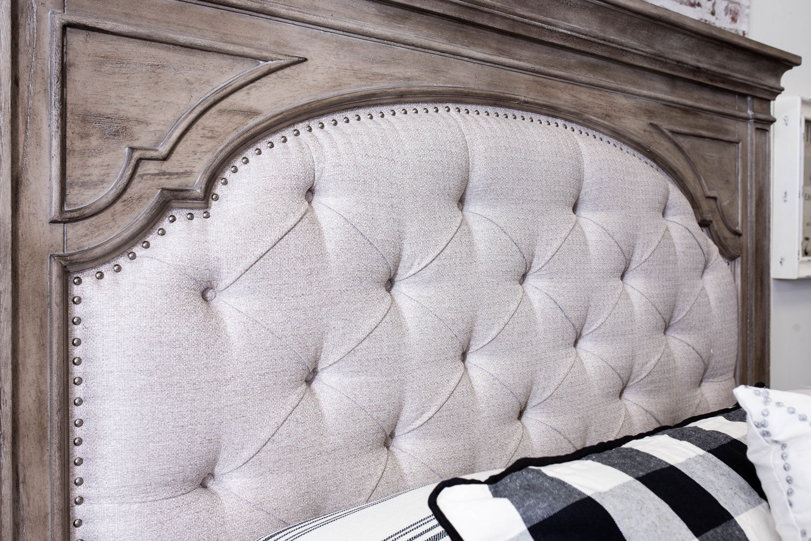 SS Highland Park Bed