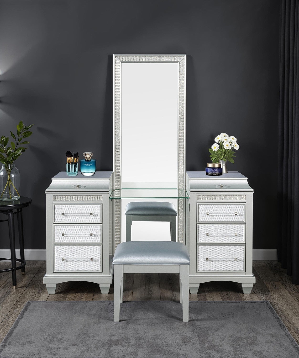 Galea Vanity with Stool