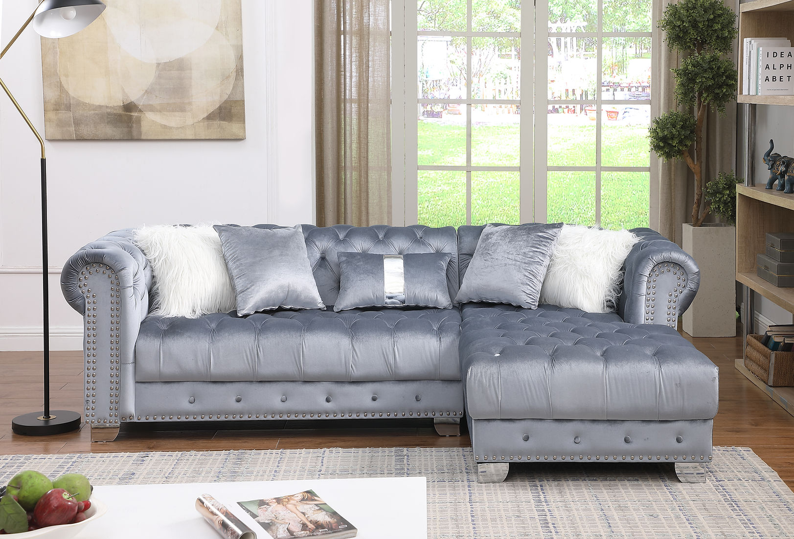Yaz  Sectional