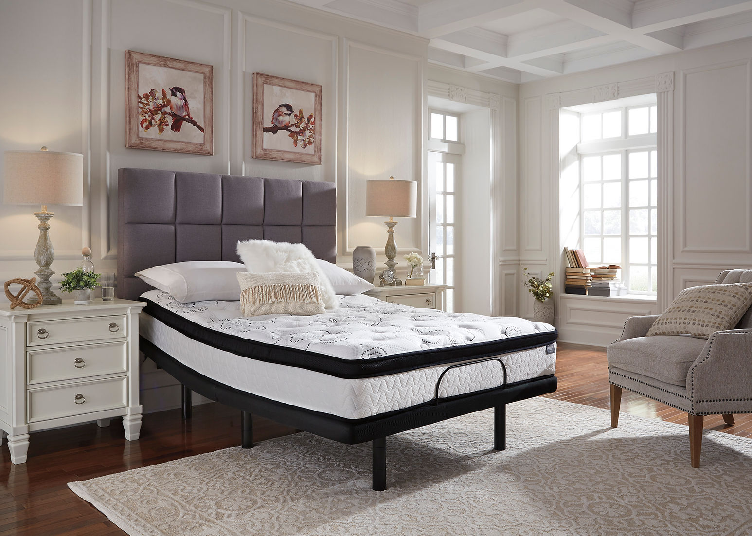 M697 King Mattress and Foundation Bundle