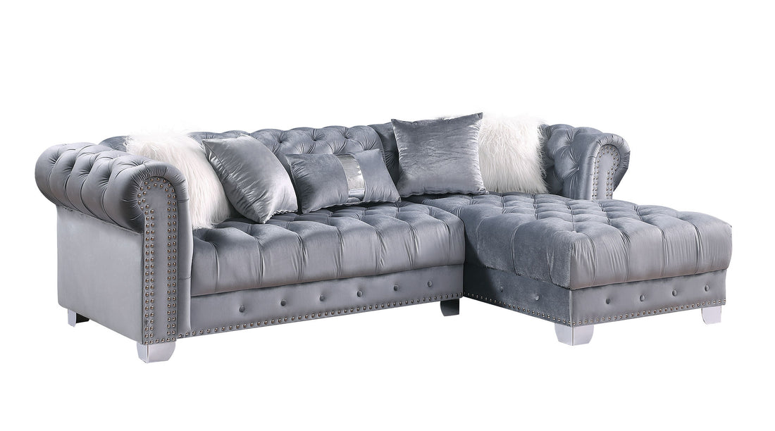 Yaz  Sectional